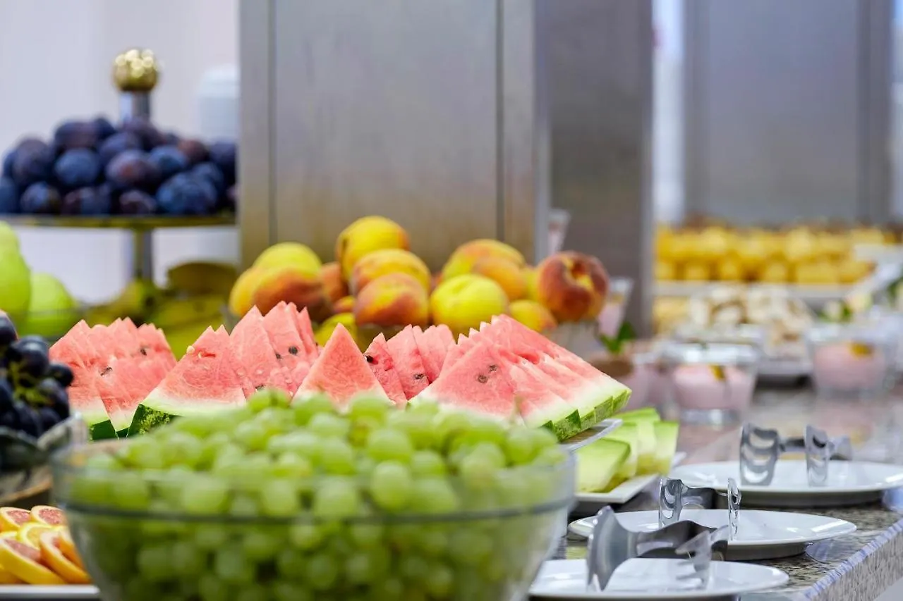 Hotel Garden Nevis Солнечный берег